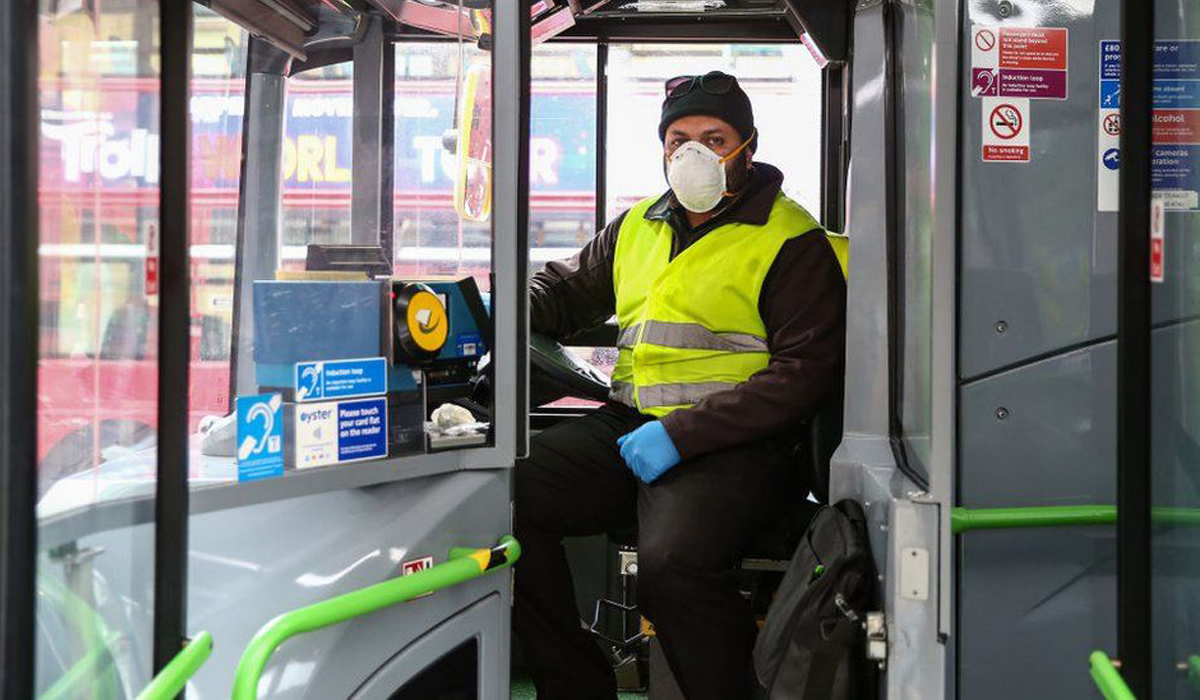 Dropping face mask rules is gross negligence, says Unite union